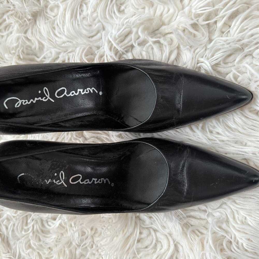 David Aaron Black Pumps Size 5 1/2 Leather with Slim Pewter Edge On Front